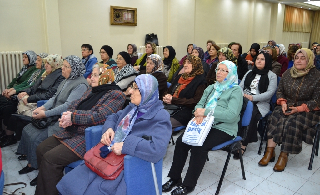 Hz. Peygamberin Eşlerinden Üç Örnek Hanımefendi Haberler